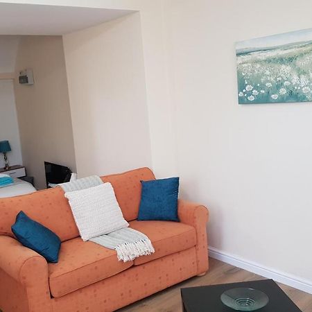 Appartamento Tuii Appart, Cleveleys Road Holbeck Leeds  Esterno foto